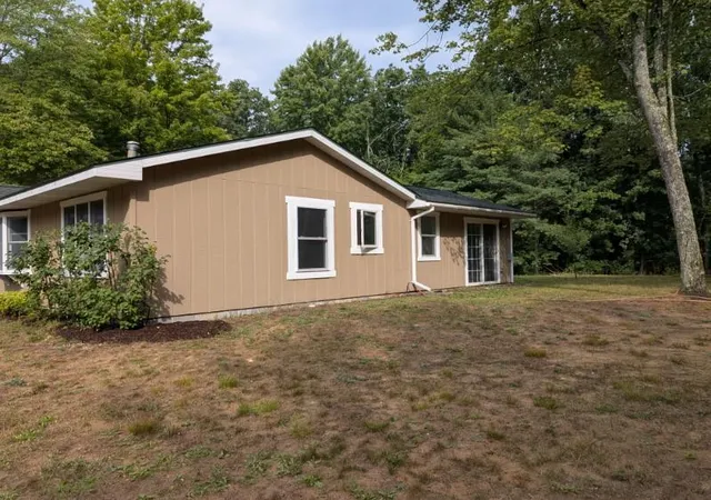 Photo 2 of Single family home for sale at 23800 15 Mile Rd, Big Rapids, MI 49307 | MLS# 72026046472 | Listing updated on 2026-09-01