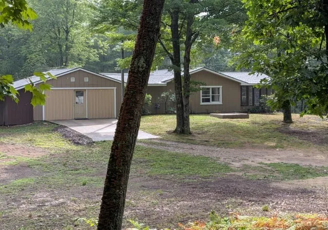 Photo 4 of Single family home for sale at 23800 15 Mile Rd, Big Rapids, MI 49307 | MLS# 72026046472 | Listing updated on 2026-09-01
