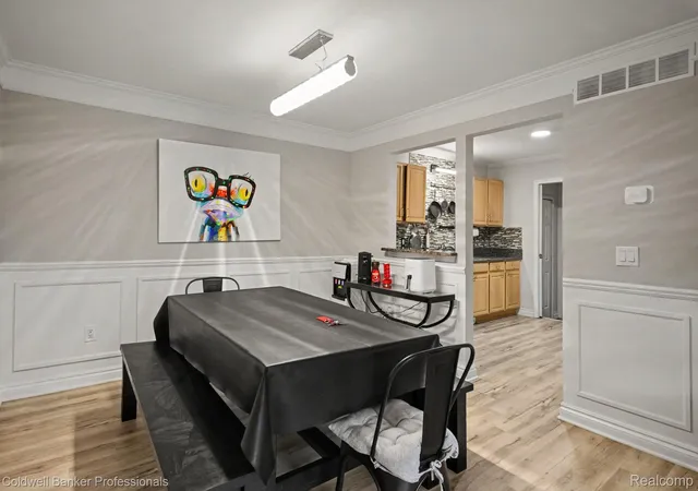 Photo 3 of Condo for sale at 237 Barrington Cir, Lake Orion, MI 48360 | MLS# 20261070374 | Listing updated on 2026-09-13