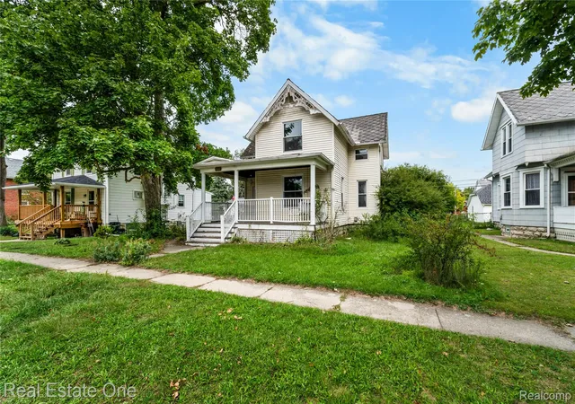 Photo 1 of Sale Pending at 805 E 2nd Street, Monroe, MI 48161 | MLS# 20261070382 | Listing updated on 2026-10-18