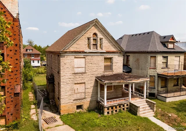 Photo 1 of Single family home for sale at 1582 Cadillac Blvd, Detroit, MI 48214 | MLS# 20261070383 | Listing updated on 2026-09-03