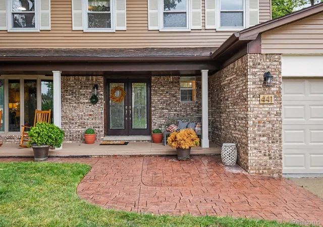 Photo 2 of Single family home for sale at 441 Pinehurst Dr, Rochester Hills, MI 48309 | MLS# 20261070392 | Listing updated on 2026-09-08