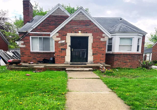 Photo 2 of Single family home for sale at 10590 Beaconsfield St, Detroit, MI 48224 | MLS# 20261070395 | Listing updated on 2026-10-07