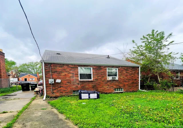 Photo 4 of Single family home for sale at 10590 Beaconsfield St, Detroit, MI 48224 | MLS# 20261070395 | Listing updated on 2026-10-07