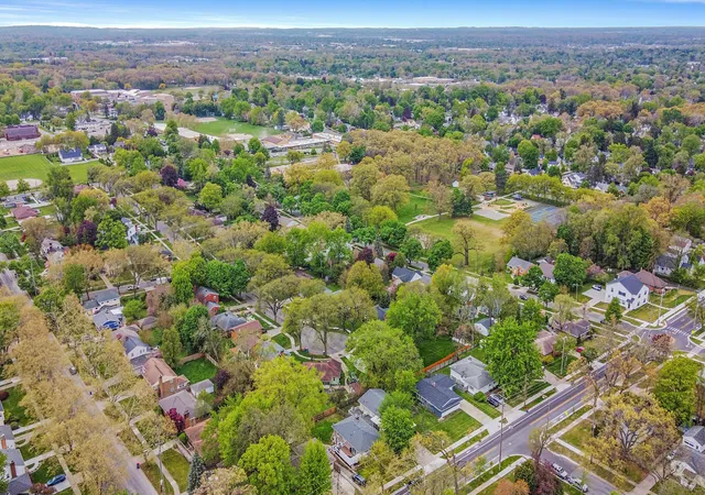 Photo 48 of Single family home for sale at 1742 Boston St Se, Grand Rapids, MI 49506 | MLS# 65026046478 | Listing updated on 2026-09-14