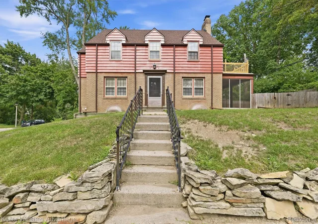Photo 1 of Single family home for sale at 360 Centerlawn St, East Lansing, MI 48823 | MLS# 20261070402 | Listing updated on 2026-09-12