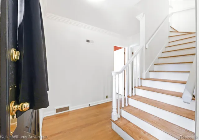 Photo 3 of Single family home for sale at 360 Centerlawn St, East Lansing, MI 48823 | MLS# 20261070402 | Listing updated on 2026-09-12