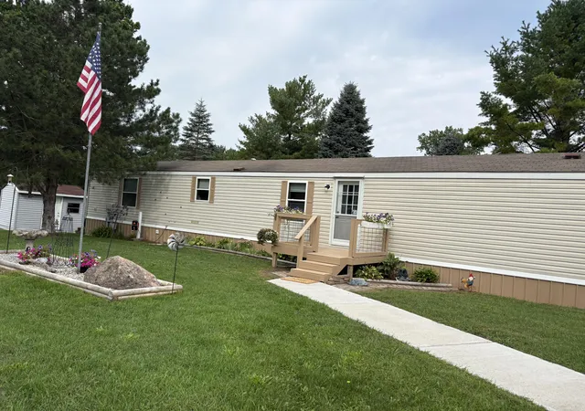 Photo 1 of Single family home for sale at 1455 Eldon Ct, Gladwin, MI 48624 | MLS# 72026046487 | Listing updated on 2026-09-16