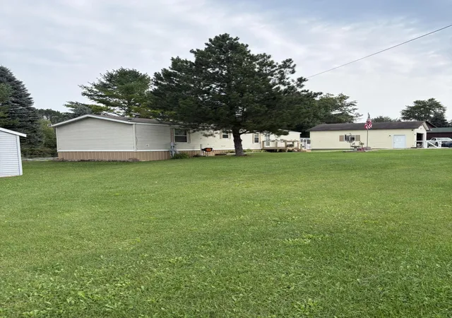 Photo 2 of Single family home for sale at 1455 Eldon Ct, Gladwin, MI 48624 | MLS# 72026046487 | Listing updated on 2026-09-16