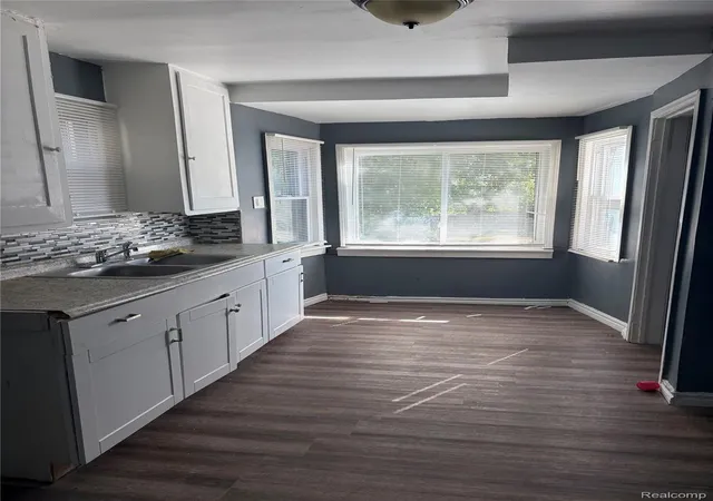 Photo 3 of Single family home for sale at 16820 Oakfield St, Detroit, MI 48235 | MLS# 20261070413 | Listing updated on 2026-09-08
