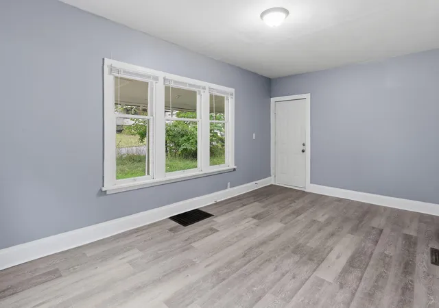 Photo 3 of Single family home for sale at 198 Rex Ave, Kalamazoo, MI 49048 | MLS# 69026046491 | Listing updated on 2026-09-02