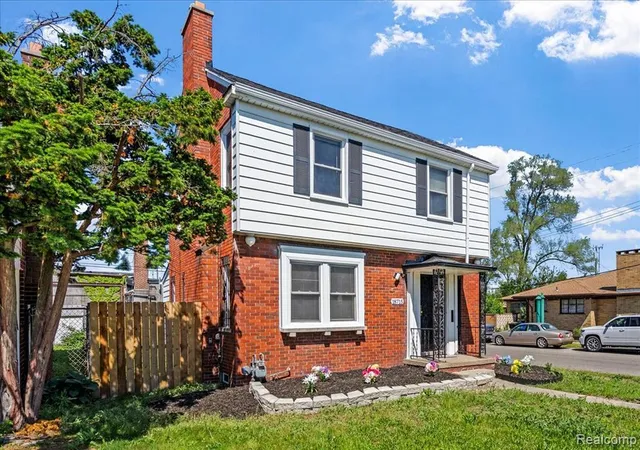 Photo 3 of Single family home for sale at 18715 Kentucky St, Detroit, MI 48221 | MLS# 81026046490 | Listing updated on 2026-09-10