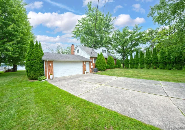 Photo 3 of Single family home for sale at 2080 N Channel Dr, Harsens Island, MI 48028 | MLS# 20261070421 | Listing updated on 2026-09-02