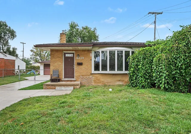 Photo 1 of Single family home for sale at 18229 Rainbow Rd, Fraser, MI 48026 | MLS# 79080073111 | Listing updated on 2026-09-13