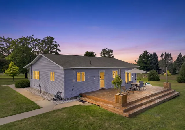 Photo 1 of Single family home for sale at 7530 N Richards Rd, Lake City, MI 49651 | MLS# 78080073112 | Listing updated on 2026-09-19