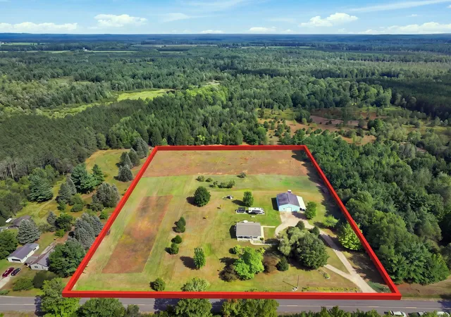 Photo 2 of Single family home for sale at 7530 N Richards Rd, Lake City, MI 49651 | MLS# 78080073112 | Listing updated on 2026-09-19