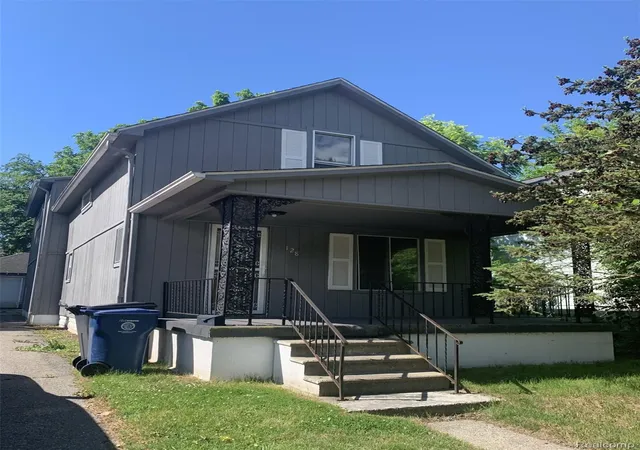 Photo 1 of Single family home for sale at 128 E Lakeview Ave, Flint, MI 48503 | MLS# 20261070425 | Listing updated on 2026-09-02