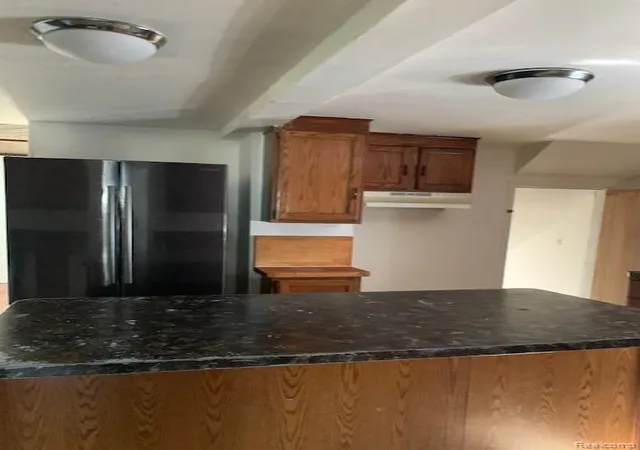 Photo 4 of Single family home for sale at 128 E Lakeview Ave, Flint, MI 48503 | MLS# 20261070425 | Listing updated on 2026-09-02