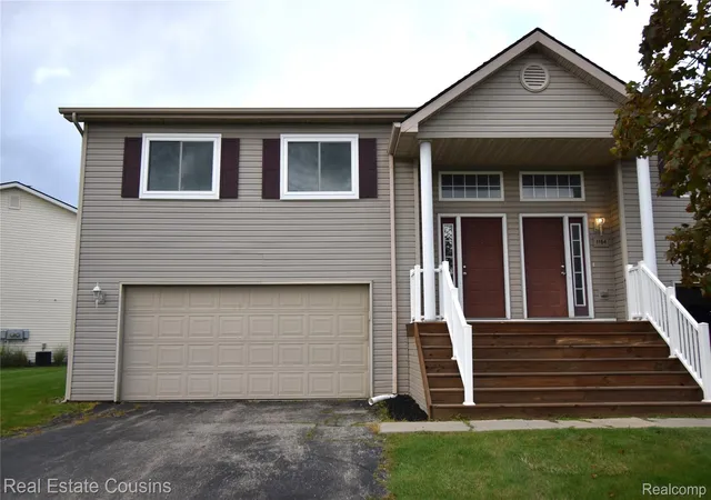 Condo for sale at 1166 Parklane Cir, Grand Blanc, MI 48439 | MLS# 20261070431