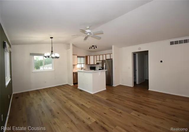 Photo 3 of Condo for sale at 1166 Parklane Cir, Grand Blanc, MI 48439 | MLS# 20261070431 | Listing updated on 2026-09-11