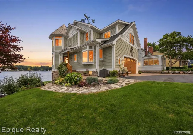 Photo 1 of Single family home for sale at 51 Crescent Ave, Lake Orion, MI 48362 | MLS# 20261070440 | Listing updated on 2026-09-04