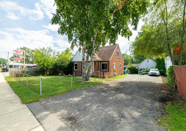 Photo 2 of Multi family home for sale at 1404 Holmes Rd, Ypsilanti, MI 48198 | MLS# 81026046511 | Listing updated on 2026-09-01