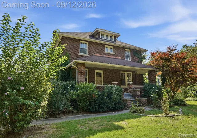 Photo 3 of Single family home for sale at 19701 Karr Rd, Belleville, MI 48111 | MLS# 20261070448 | Listing updated on 2026-09-15
