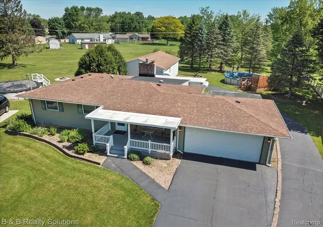 Photo 4 of Single family home for sale at 6229 Cold Spring Trl, Grand Blanc, MI 48439 | MLS# 20261070459 | Listing updated on 2026-09-14