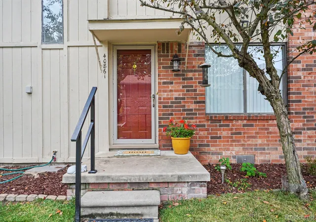 Photo 2 of Condo for sale at 40861 Highpointe Dr, Clinton Township, MI 48038 | MLS# 20261070469 | Listing updated on 2026-09-16
