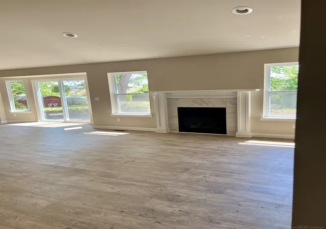 Photo 4 of Single family home for sale at 26353 Pine Gate Dr, New Baltimore, MI 48051 | MLS# 58050220531 | Listing updated on 2026-09-02