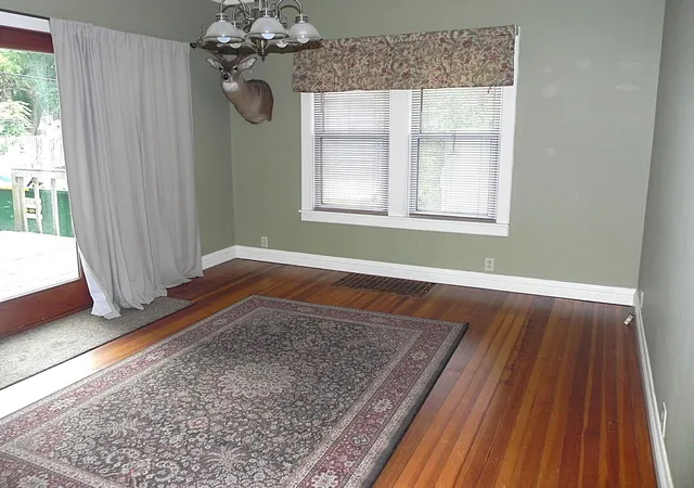 Photo 3 of Single family home for sale at 211 E Electric Ct, Sturgis, MI 49091 | MLS# 68026046533 | Listing updated on 2026-10-02