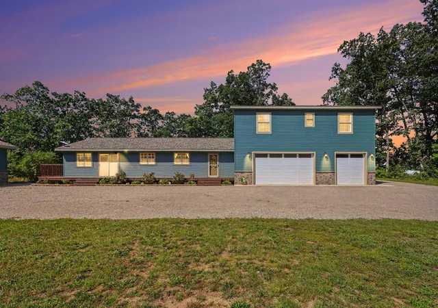 Photo 4 of Single family home for sale at 685 N Brooks Rd, Muskegon, MI 49442 | MLS# 71026046534 | Listing updated on 2026-09-17
