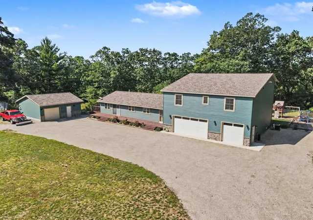 Photo 1 of Single family home for sale at 685 N Brooks Rd, Muskegon, MI 49442 | MLS# 71026046534 | Listing updated on 2026-09-17