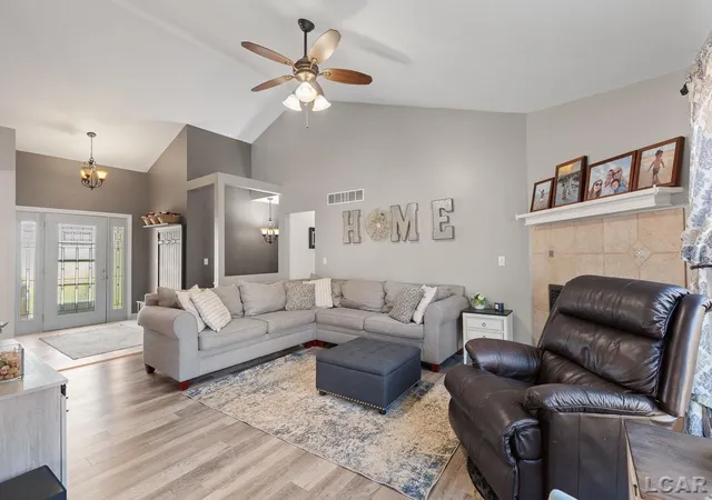 Photo 3 of Single family home for sale at 9472 Walnut Dr, Tipton, MI 49287 | MLS# 56050220534 | Listing updated on 2026-09-10