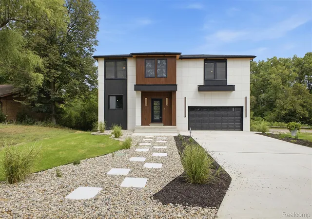 Photo 1 of Single family home for sale at 27416 Sunnydale St, Livonia, MI 48154 | MLS# 20261070478 | Listing updated on 2026-09-09