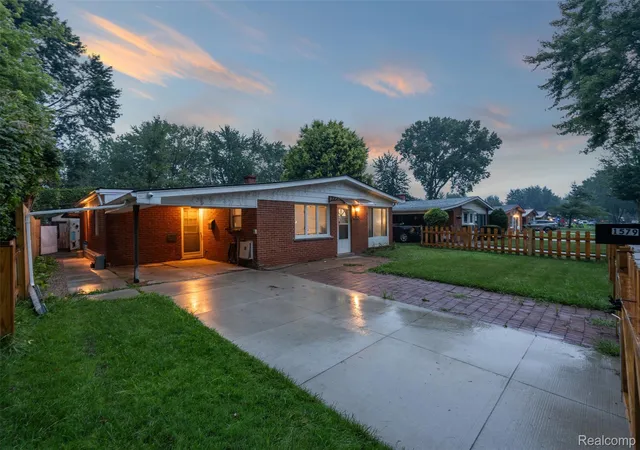 Photo 3 of Single family home for sale at 1579 Dulong Ave, Madison Heights, MI 48071 | MLS# 20261070482 | Listing updated on 2026-09-09