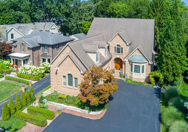 Photo 1 of Single family home for sale at 846 Redding Rd, Birmingham, MI 48009 | MLS# 20261070483 | Listing updated on 2026-09-14