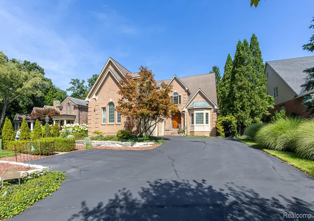 Photo 2 of Single family home for sale at 846 Redding Rd, Birmingham, MI 48009 | MLS# 20261070483 | Listing updated on 2026-09-14