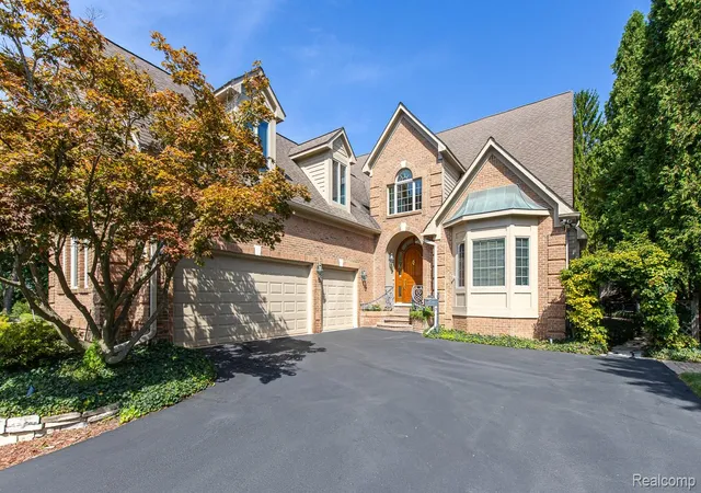Photo 3 of Single family home for sale at 846 Redding Rd, Birmingham, MI 48009 | MLS# 20261070483 | Listing updated on 2026-10-19