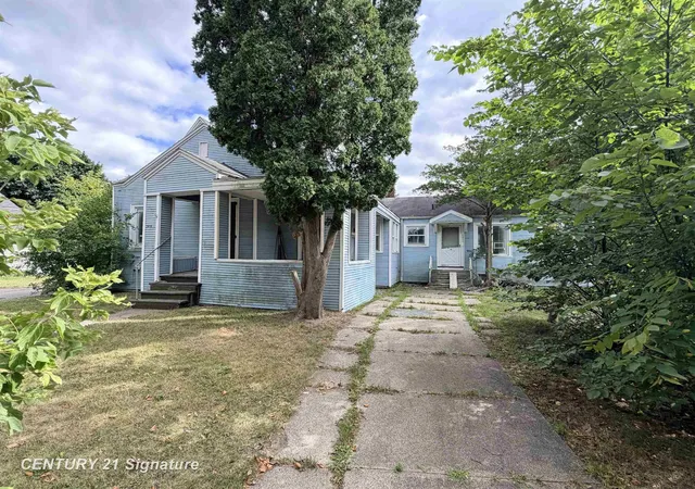 Photo 1 of Sale Pending at 2419 State St, Saginaw, MI 48602 | MLS# 61050220540 | Listing updated on 2026-09-07
