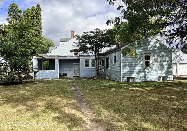 Listing Photo 3 - Condo for sale in building located at 2419 State St, Saginaw, MI 48602