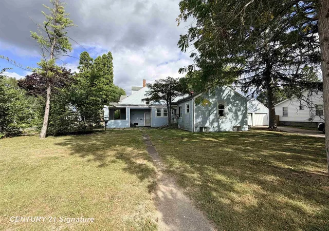 Listing Photo 4 - Condo for sale in building located at 2419 State St, Saginaw, MI 48602