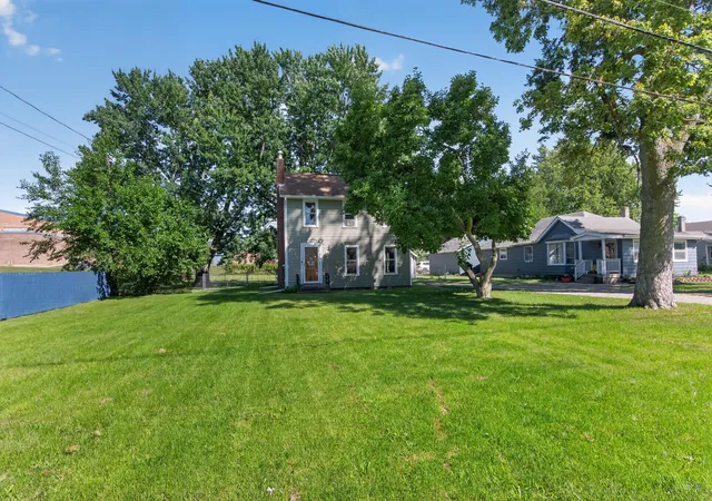 Photo 2 of Single family home for sale at 127 Broad St, Brooklyn, MI 49230 | MLS# 55026046536 | Listing updated on 2026-09-02