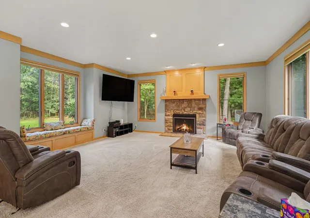 Photo 4 of Single family home for sale at 5045 Andrea Dr, Muskegon, MI 49445 | MLS# 71026046539 | Listing updated on 2026-09-05