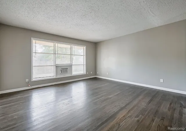 Photo 2 of Single family home for sale at 21520 Concord Ct, Southfield, MI 48076 | MLS# 20261070499 | Listing updated on 2026-09-05