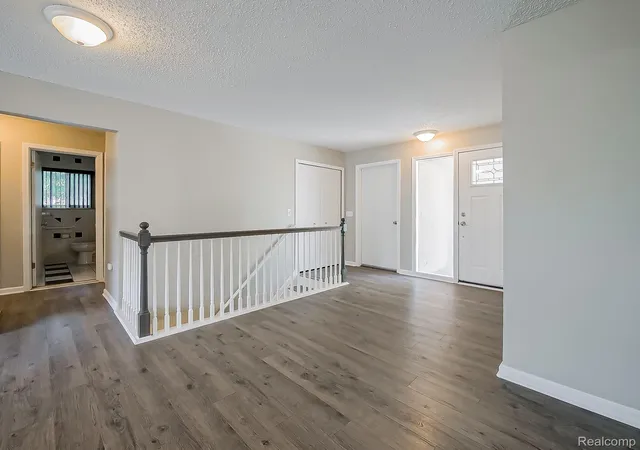 Photo 3 of Single family home for sale at 21520 Concord Ct, Southfield, MI 48076 | MLS# 20261070499 | Listing updated on 2026-09-05