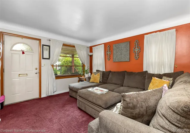 Photo 3 of Single family home for sale at 5256 Gateshead St, Grosse Pointe, MI 48236 | MLS# 20261070504 | Listing updated on 2026-09-14
