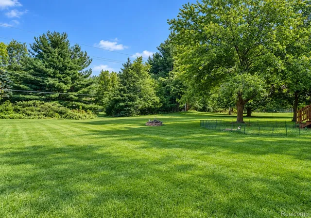 Photo 2 of Single family home for sale at 13608 Windmoor Dr, South Lyon, MI 48178 | MLS# 20261070506 | Listing updated on 2026-10-11