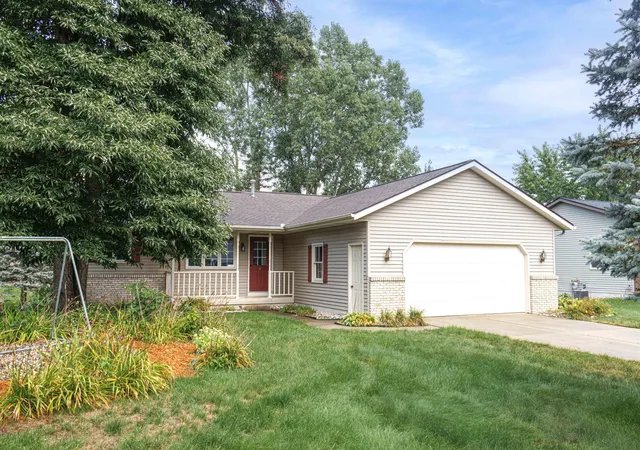 Photo 1 of Sale Pending at 7446 Woodside Dr, Hudsonville, MI 49426 | MLS# 65026046548 | Listing updated on 2026-09-04