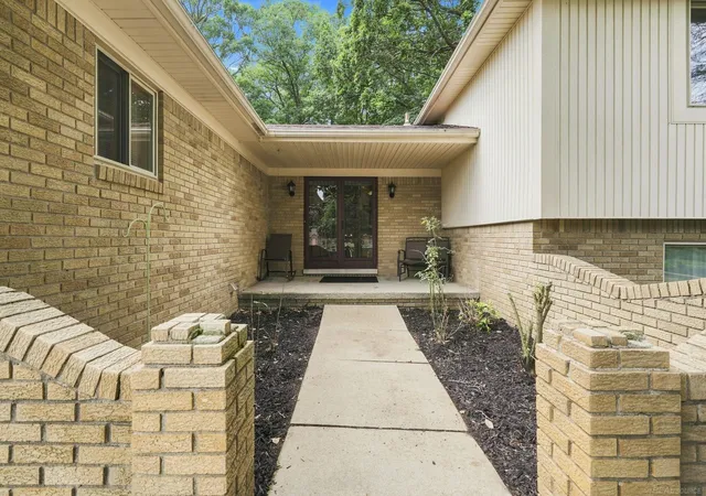 Photo 3 of Single family home for sale at 47795 Anna Ct, Shelby Township, MI 48315 | MLS# 58050220546 | Listing updated on 2026-09-05